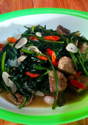 Foto resep Tumis Daun Ubi Jalar