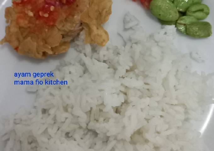 Ayam Geprek +Sambal bawang