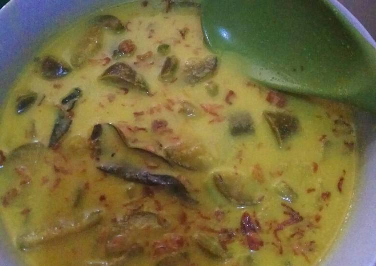 Cara Gampang Menyiapkan Sayur kuning terong ungu, Lezat Sekali