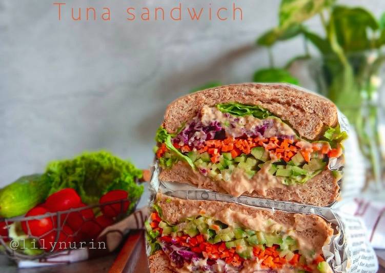 Wanpaku tuna sandwich