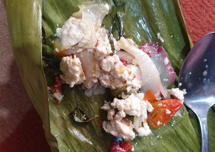 Cara memasak Pepes tahu kerupuk jamur yang Lezat