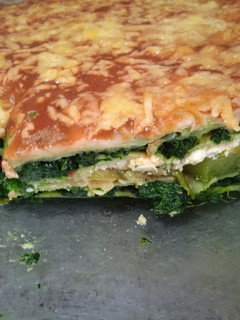 Una foto de Lasaña de masa verde de espinacas, zapallitos, muzzarella, ricota y sbrinz.💪💪💪😍😋😋😋😘😘😘