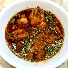 Lasooni Dahi Chicken A picture of Lasooni Dahi Chicken.