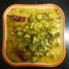 A picture of Vendakka pacchadi.