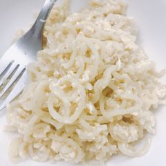 Egg noodles A picture of Egg noodles.