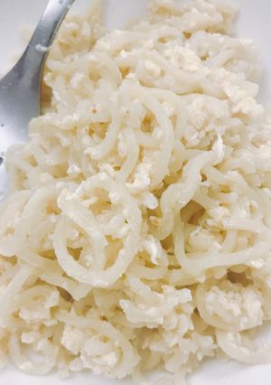 A picture of Egg noodles.