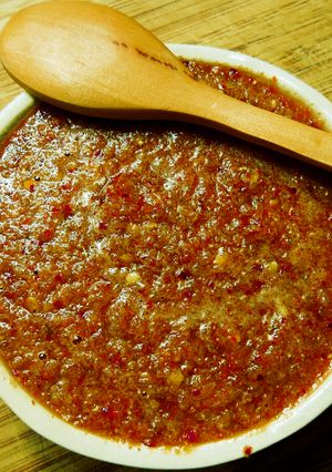 Una foto de Salsa de chile de árbol con jalapeño