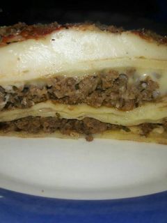 Una foto de Lasagna de Carne y Jamón y Queso
