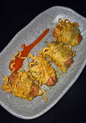 Foto resep Mie gulung sosis tanpa telur dengan parsley bubuk sederhana sat set cemilan anak