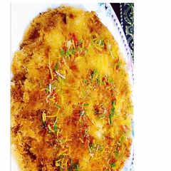 A picture of Kunafeh (kunafa).