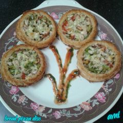 A picture of Bread pizza disc.