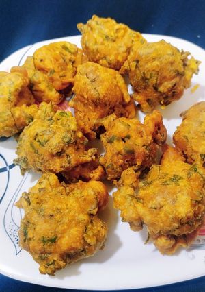 મેથી ના ગોટા (Methi Gota Recipe In Gujarati) રેસીપી મુખ્ય ફોટો