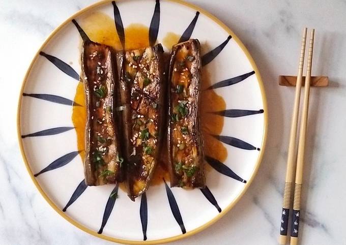 Bagaimana Menyiapkan Donburi Terong Bakar yang Enak