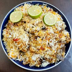 A picture of Hyderabadi Chicken Dum Biriyani.