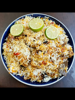 A picture of Hyderabadi Chicken Dum Biriyani.