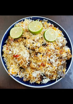 A picture of Hyderabadi Chicken Dum Biriyani.