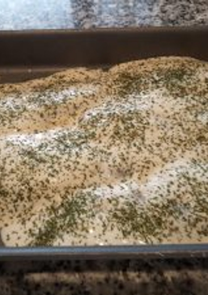 Una foto de Filetes de gallineta al horno con crema de soja y alioli