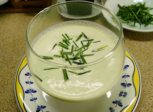 Foto principal de Sopa fría de pepino y yogur