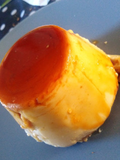 Una foto de Flan de turrón de jijona
