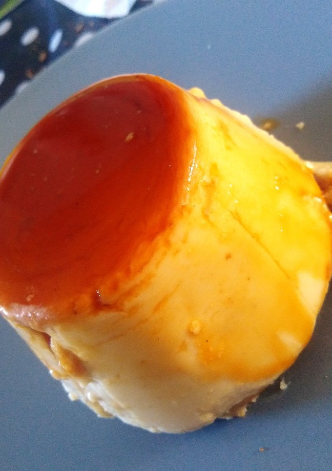 Una foto de Flan de turrón de jijona