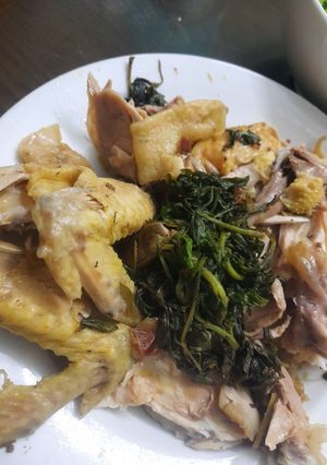 Hình của món Gà hấp muối.