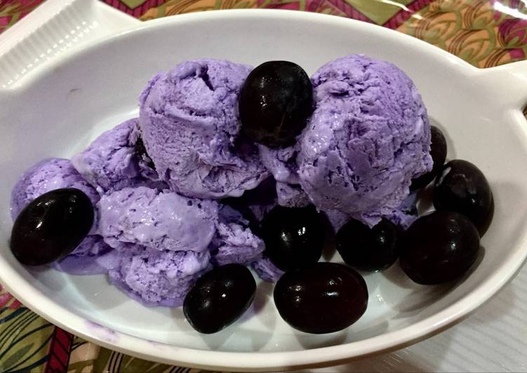 Step-by-Step Guide to Prepare Perfect Black current Ice-cream