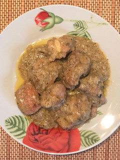 Una foto de Pollo al ajillo