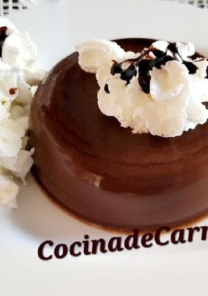Una foto de Cuajada de cacao con bebida de soja