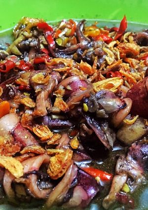 Foto resep Tumis Cumi Sederhana
