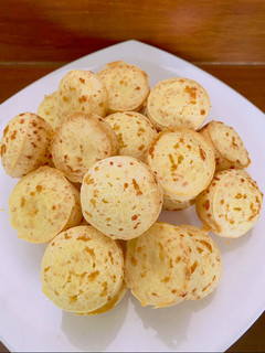 Foto resep Brazilian cheese bread (pao de queijo)