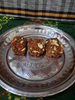 தோலா பர்பி (Thola burfi recipe in tamil) செய்முறை முக்கிய புகைப்படம்