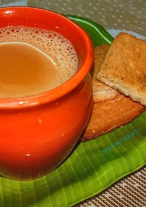 দুধ চা (Doodh cha recipe in Bengali) রেসিপির প্রধান ছবি