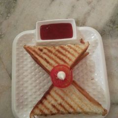 Veg mayo cheese sandwich A picture of Veg mayo cheese sandwich.