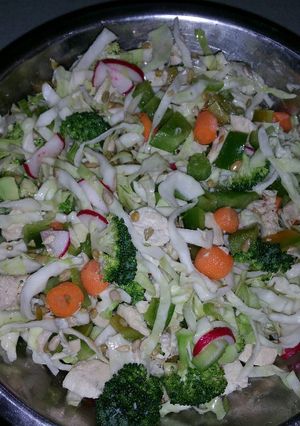 A picture of Asian Chopped Chicken Salad.