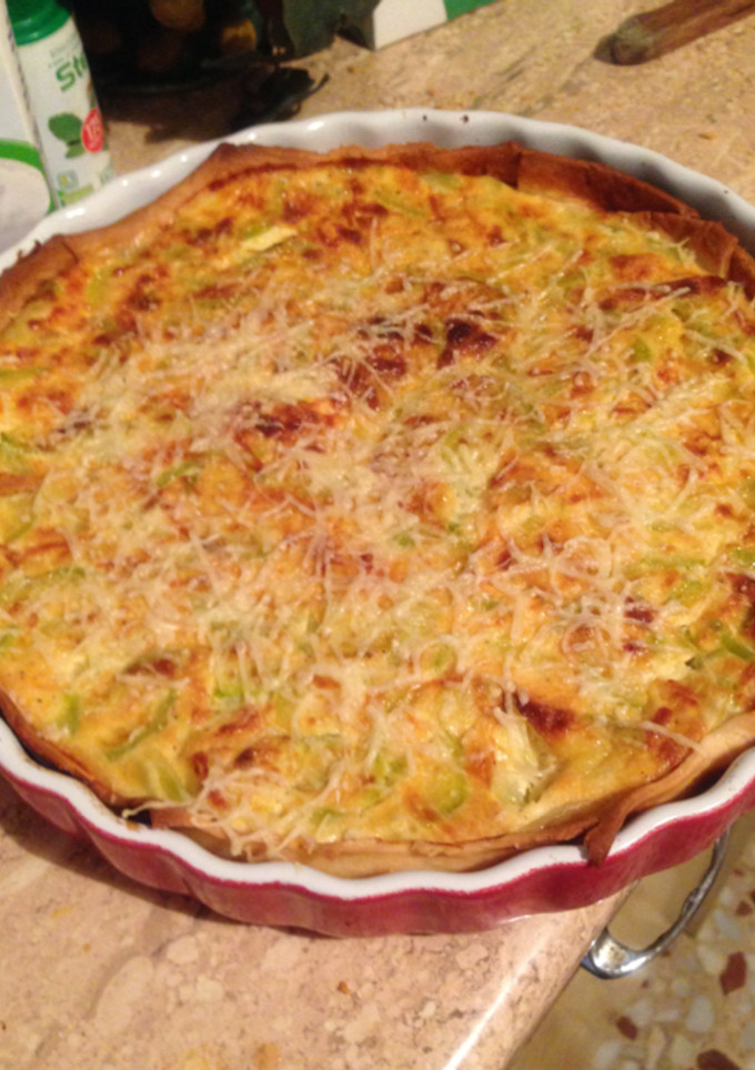 Una foto de Quiché de calabací­n gratinado