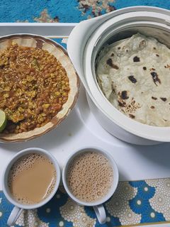 صورة لوصفة خبز شباتي وفاصوليا وشاهي حليب