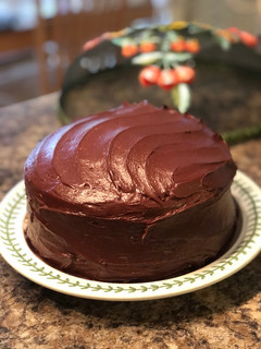Una foto de La clásica Torta de chocolate de Mamá - mi versión 😋
