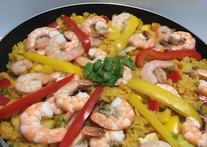 Paella con Mariscos y Cervezas!! Receta de yenit julia tajiri- Cookpad