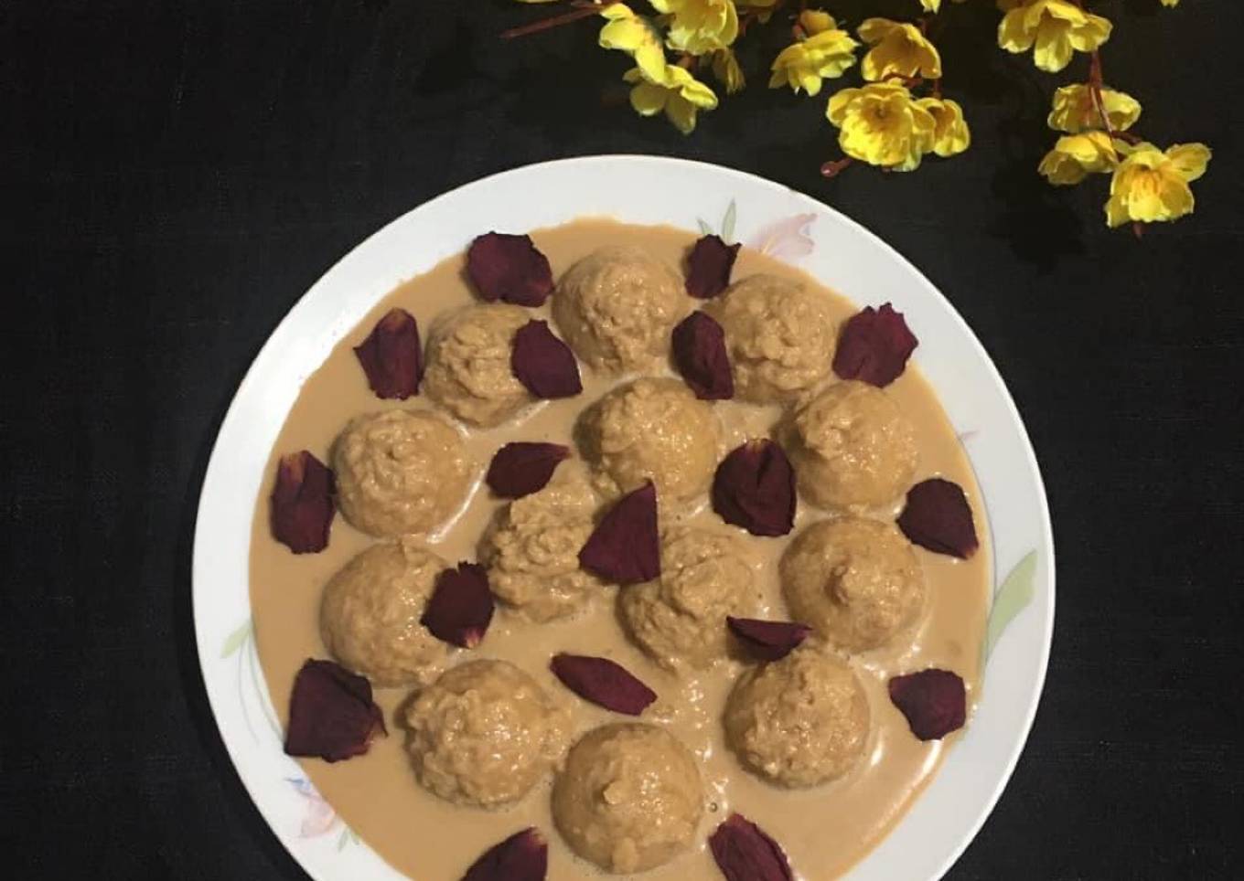 Dudh / Malai chitoi pitha