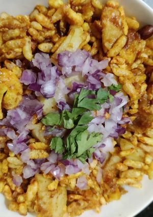 ભેળ (Bhel recipe in gujarati) રેસીપી મુખ્ય ફોટો