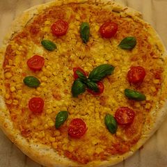 A picture of Homemade pizza 🍕.