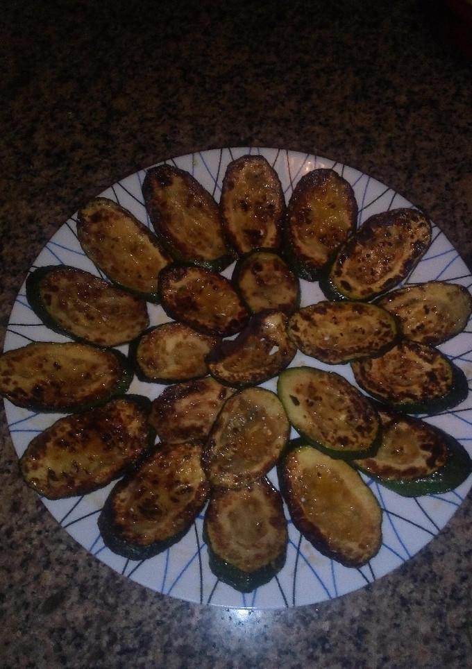 Una foto de Calabacines a la plancha simples
