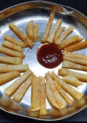 ફ્રેન્ચ ફ્રાય (French Fry Recipe In Gujarati) રેસીપી મુખ્ય ફોટો