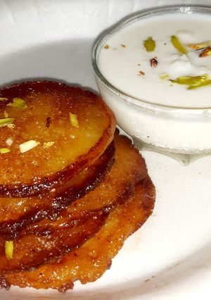 मालपुआ (Malpua recipe in hindi) रेसिपी मुख्य फोटो