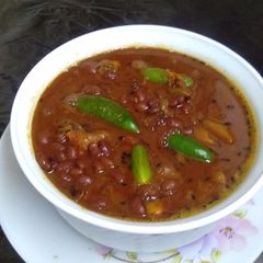 A picture of Rajma curry.