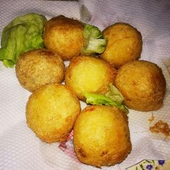 A picture of Cutlets ya minced meat.