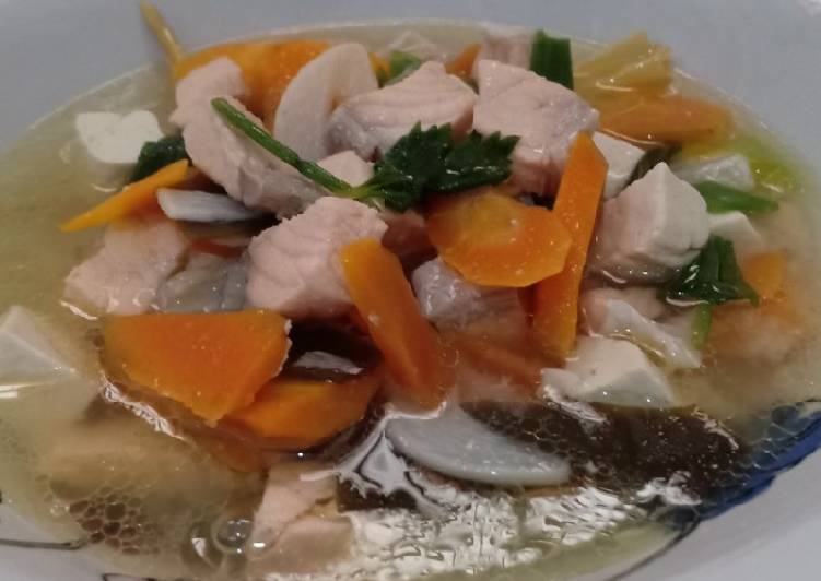 Resep Sup Salmon ala Enno Lerian yang Sempurna