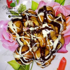 A picture of Stuffed nutella puffs.