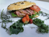 Ciabatta de Jamón serrano, tocino, queso manchego
