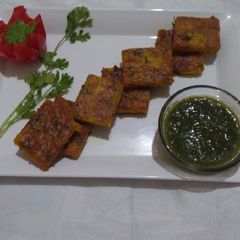 आलू और चीज की टिक्की A picture of आलू और चीज की टिक्की.